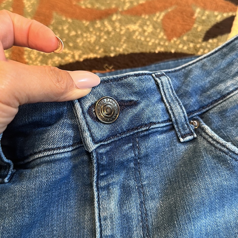 Zara Skinny Jeans - Picture 2 of 3
